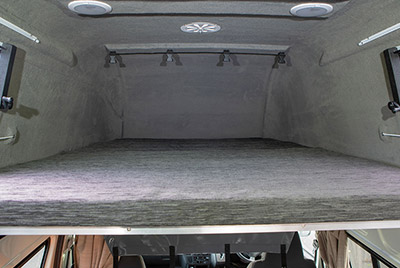 Travellers Autobarn Hi5 Campervan