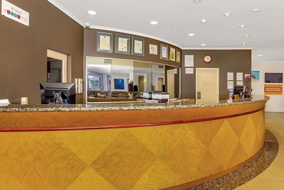 -6147_Comfort-Inn-Suites_3.jpg
