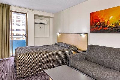 -6147_Comfort-Inn-Suites_4.jpeg
