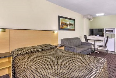 -6147_Comfort-Inn-Suites_5.jpg