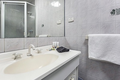 -6147_Comfort-Inn-Suites_7.jpg