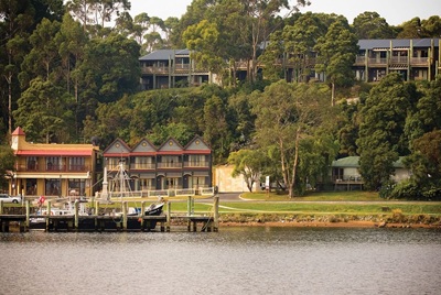-6156_strahan-village_1.jpg