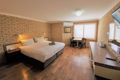 -6468_Potshot-Hotel_1.jpg