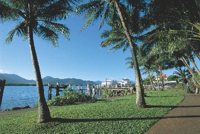 -Cairns.jpg