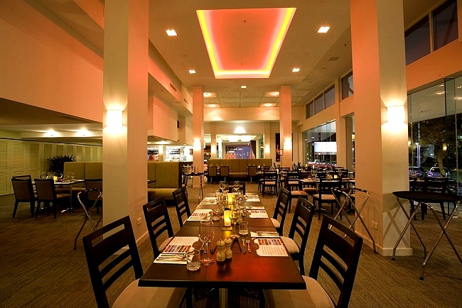 Bushfire Restaurant-cairns/PacificInternationalHotel5.jpg