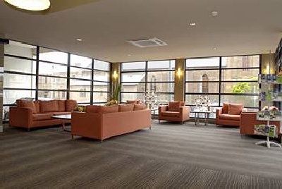 -hotellobby93.jpg