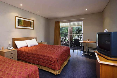 Outback Hotel & Lodge