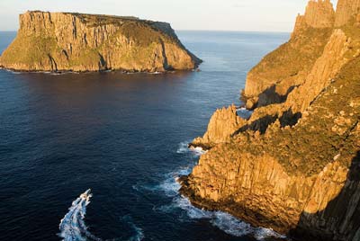 -tasman_cruise_2.jpg